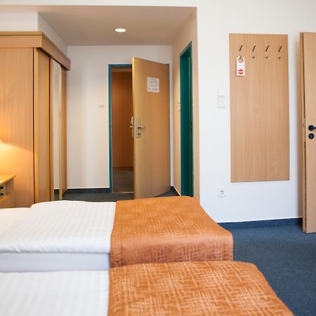 City Hotel Matyas Budapest Luaran gambar