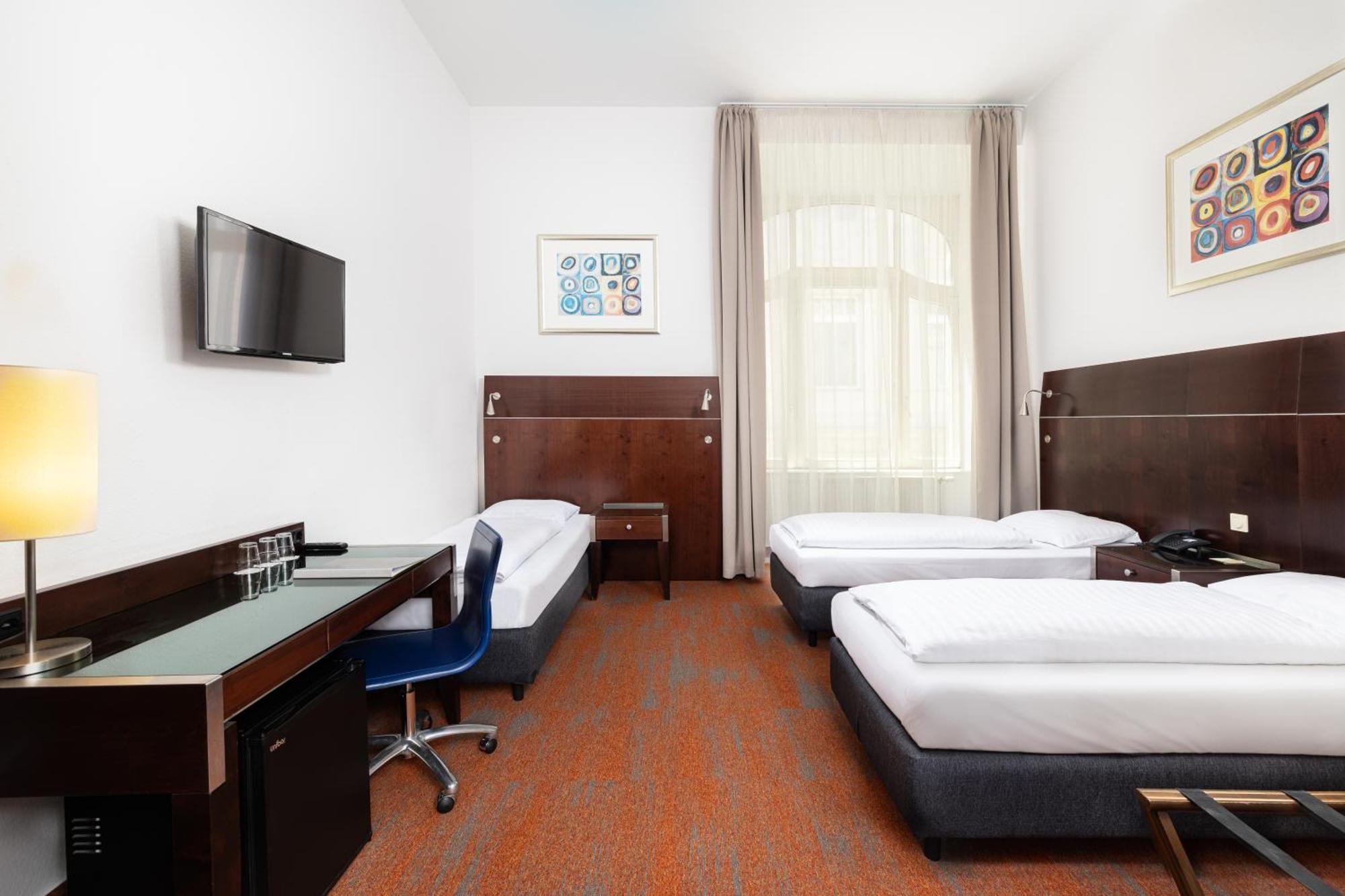 City Hotel Matyas Budapest Luaran gambar