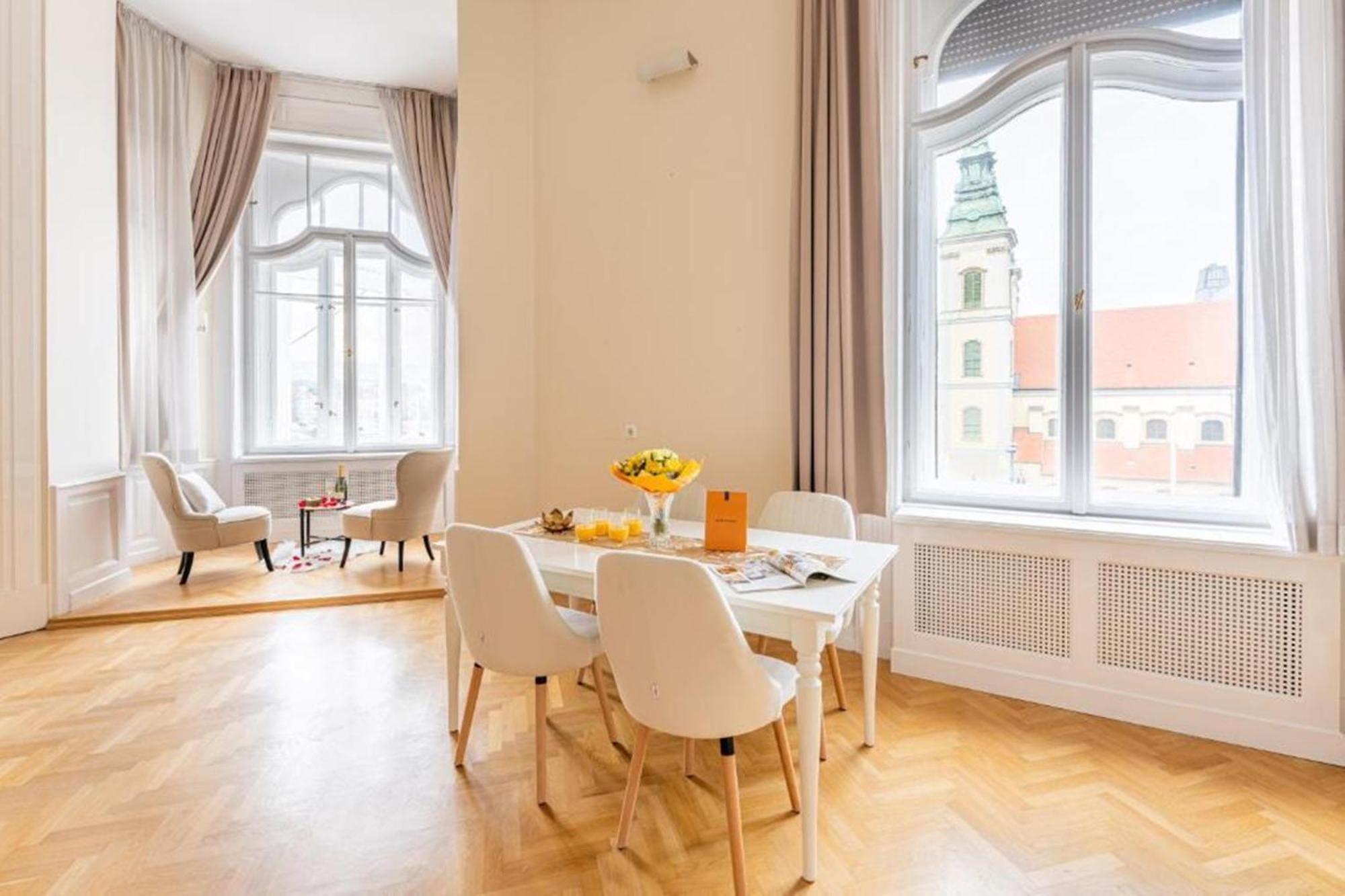 City Hotel Matyas Budapest Luaran gambar